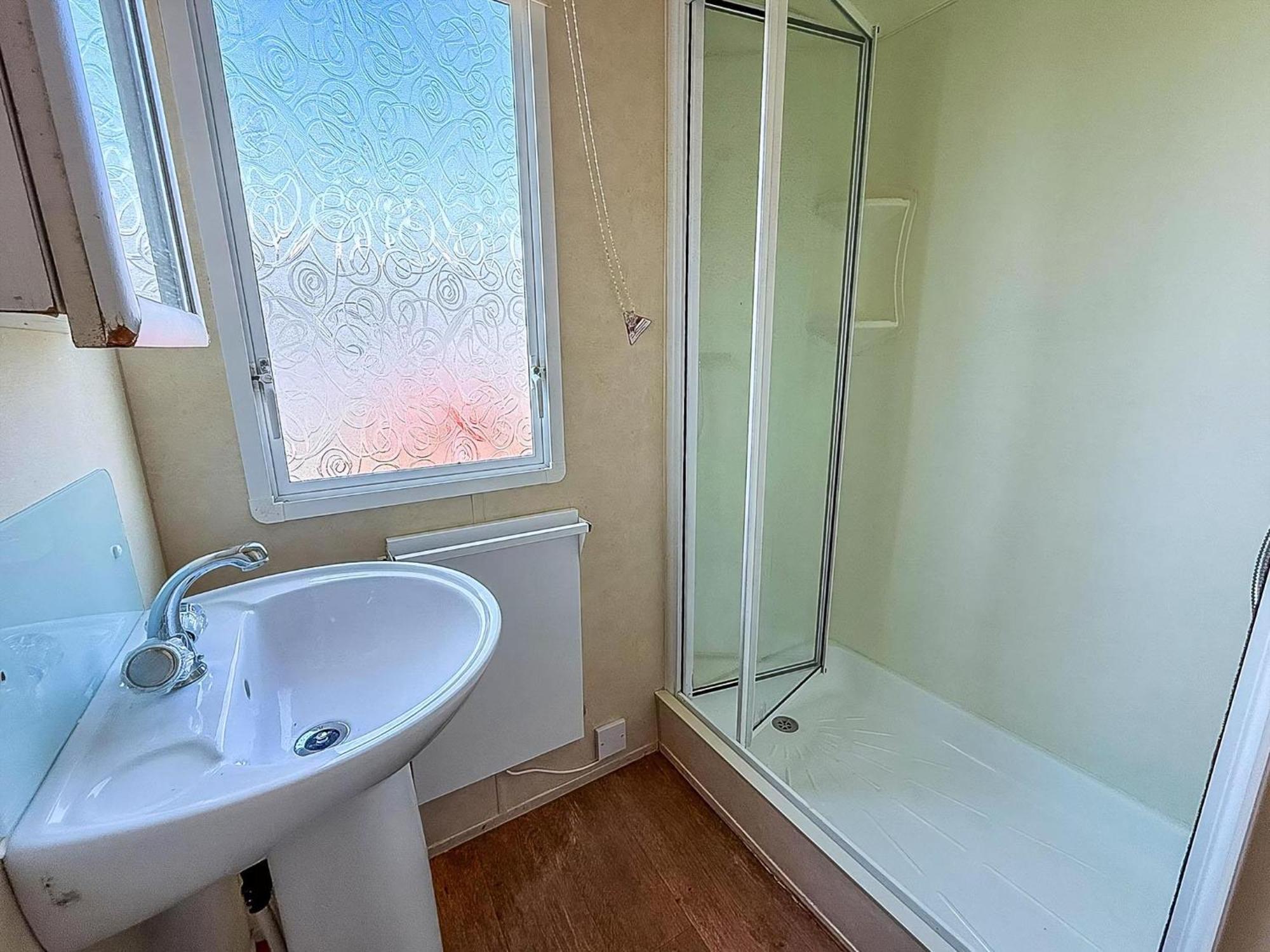 Superb Caravan At Seawick Holiday Park, Sleeps 8 Ref 27202Sw Clacton-on-Sea Ngoại thất bức ảnh
